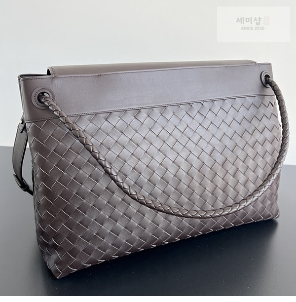 Bottega Veneta 보테가베네타 안디아모 라지 메신저 백 “ 3 COLOR ” 폰단트 Bag 17번 이미지