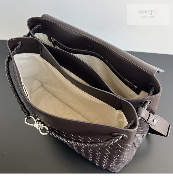 Bottega Veneta 보테가베네타 안디아모 라지 메신저 백 “ 3 COLOR ” 폰단트 Bag 18번 이미지