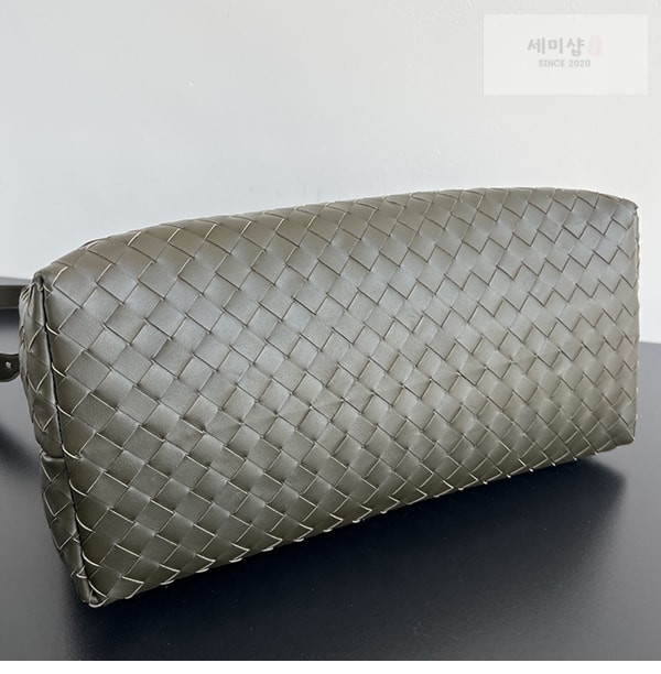 Bottega Veneta 보테가베네타 안디아모 라지 메신저 백 “ 3 COLOR ” 폰단트 Bag 20번 이미지
