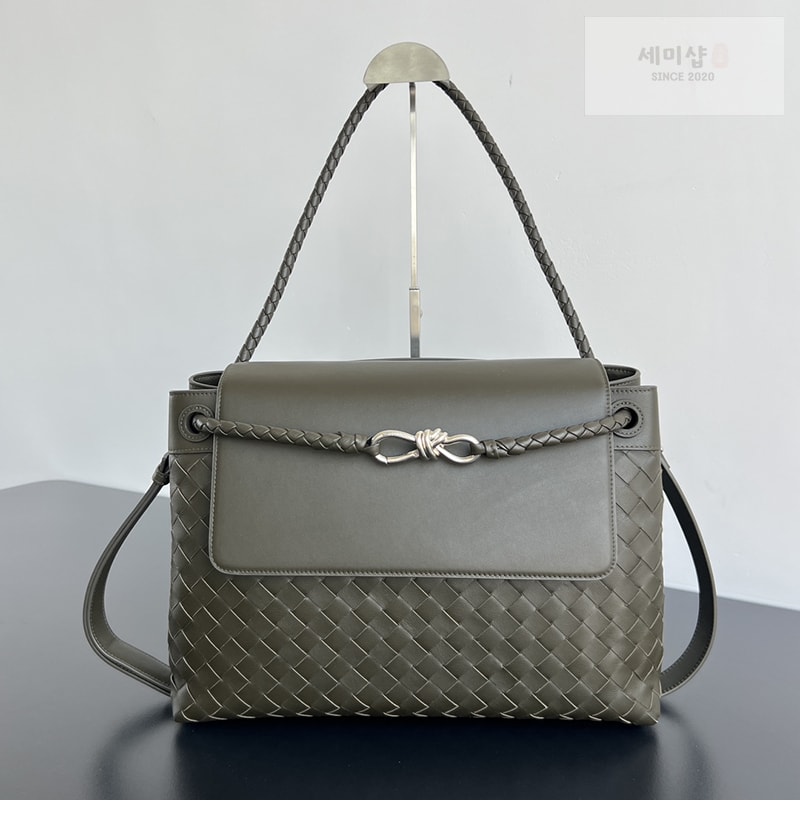 Bottega Veneta 보테가베네타 안디아모 미디엄 메신저백 “ 3 COLOR ” 블랙 Bag 9번 이미지