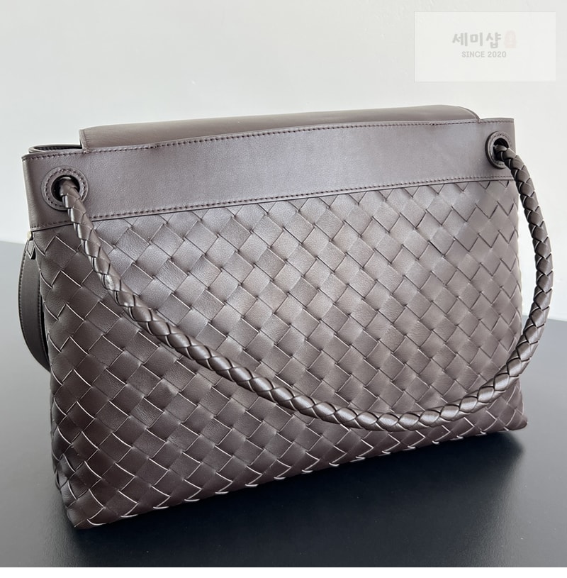 Bottega Veneta 보테가베네타 안디아모 미디엄 메신저백 “ 3 COLOR ” 블랙 Bag 13번 이미지