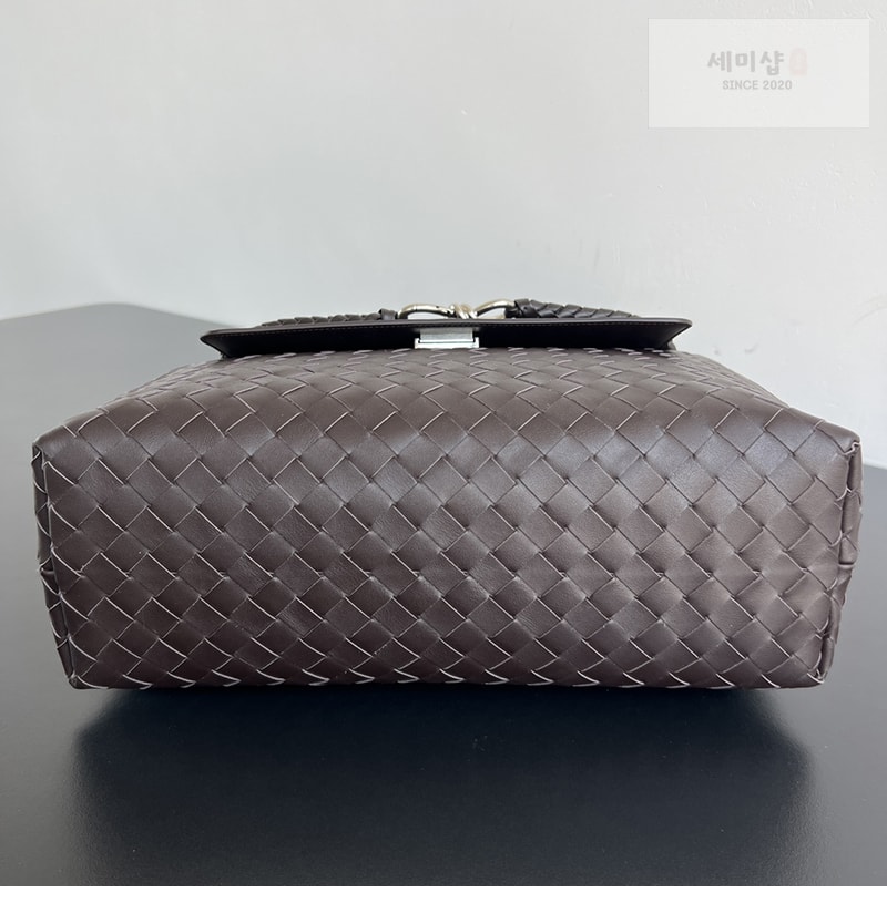 Bottega Veneta 보테가베네타 안디아모 미디엄 메신저백 “ 3 COLOR ” 블랙 Bag 7번 이미지