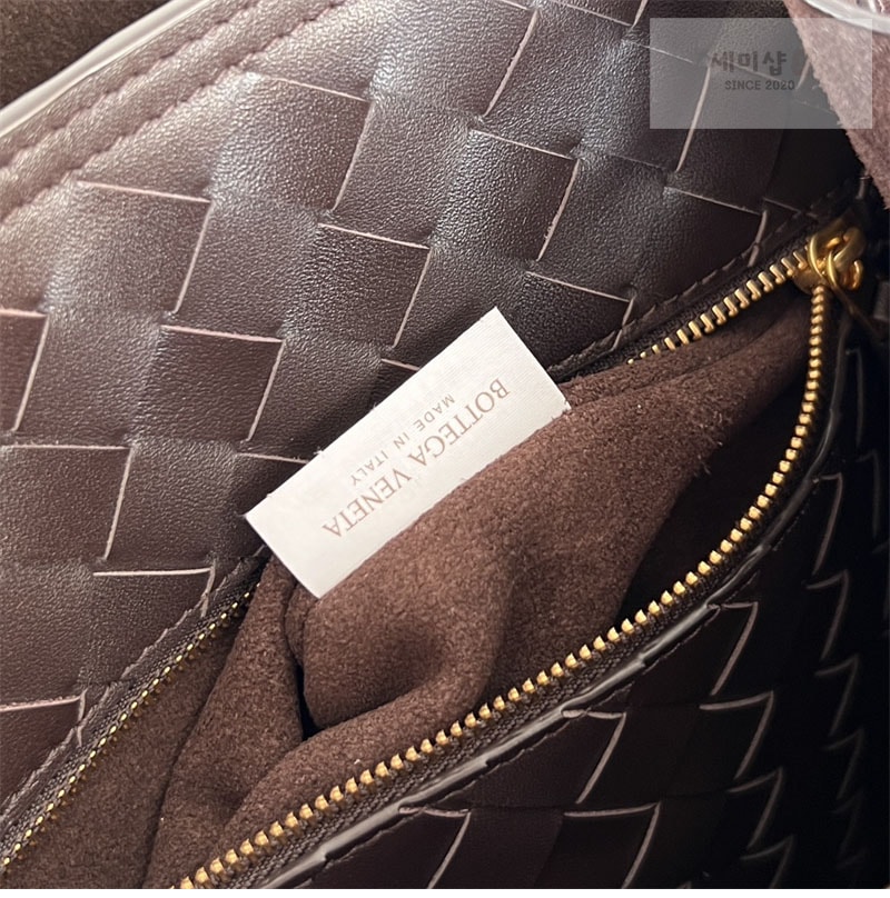 Bottega Veneta 보테가베네타 안디아모 버킷 백 “ 3 COLOR ” 다크 브라운 Bag 4번 이미지