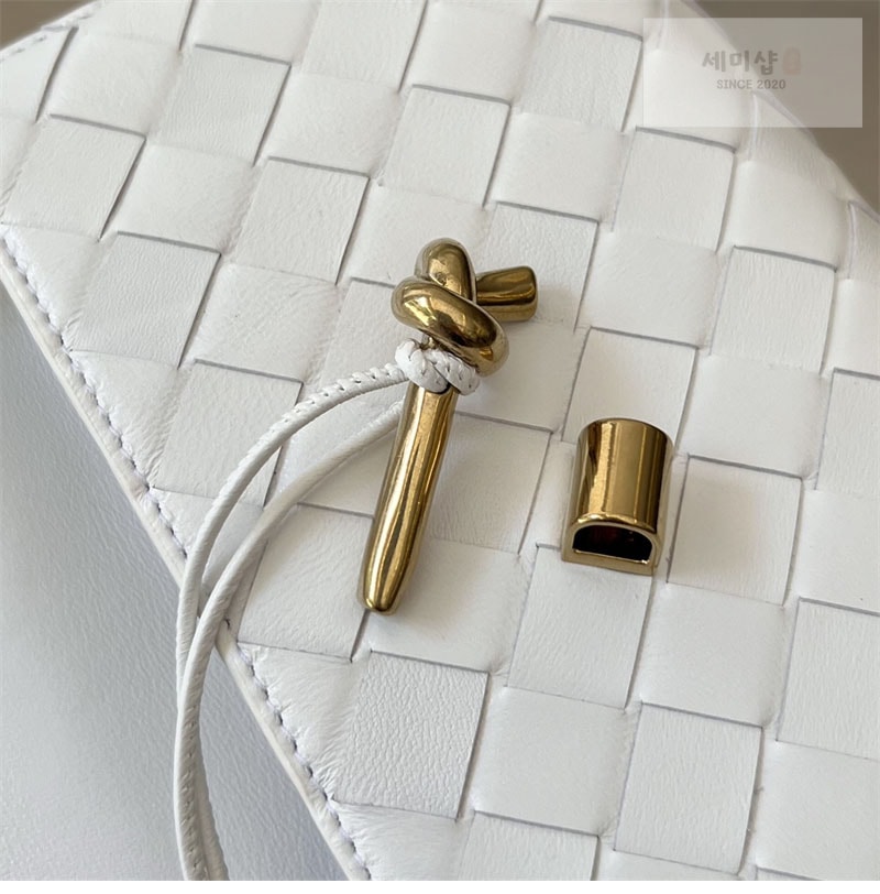 Bottega Veneta 보테가베네타 안디아모 크로스바디 백 “ 6 COLOR ” 다크 브라운 Bag 1번 이미지