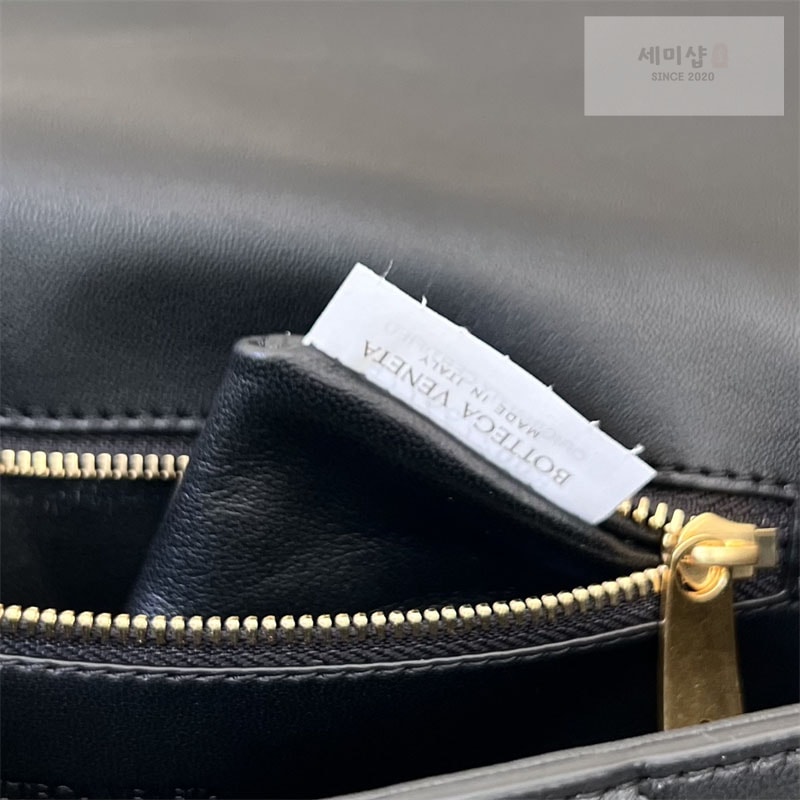Bottega Veneta 보테가베네타 안디아모 크로스바디 백 “ 6 COLOR ” 다크 브라운 Bag 25번 이미지