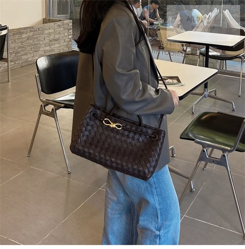 Bottega Veneta 보테가베네타 이스트 웨스트 스몰 안디아모 토트백 " 4 COLOR ” 블랙 Bag 6번 이미지