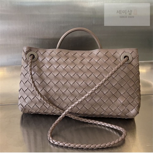 Bottega Veneta 보테가베네타 이스트 웨스트 스몰 안디아모 토트백 " 4 COLOR ” 블랙 Bag 9번 이미지