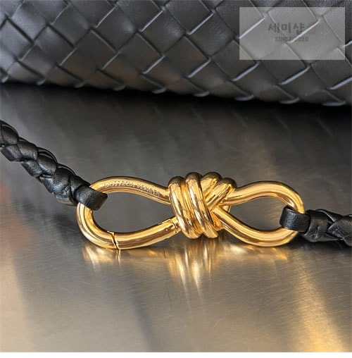 Bottega Veneta 보테가베네타 이스트 웨스트 스몰 안디아모 토트백 " 4 COLOR ” 블랙 Bag 22번 이미지