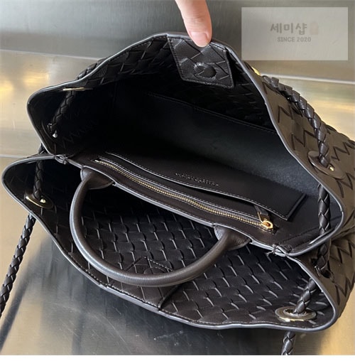 Bottega Veneta 보테가베네타 이스트 웨스트 스몰 안디아모 토트백 " 4 COLOR ” 블랙 Bag 33번 이미지