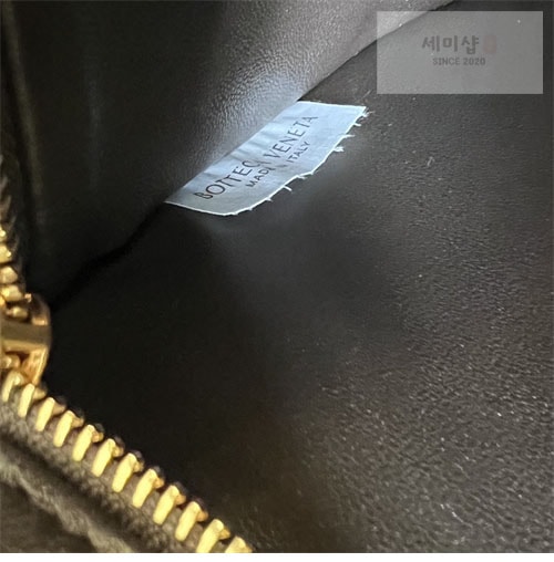 Bottega Veneta 보테가베네타 이스트 웨스트 스몰 안디아모 토트백 " 4 COLOR ” 블랙 Bag 27번 이미지