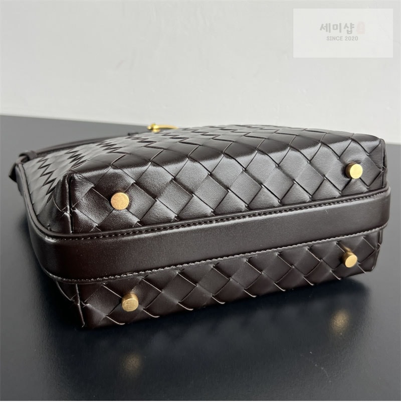 보테가베네타 보테가베네타 월리스 미니 인트레치아토 레더 숄더 백 815395 블랙 Bag 7번 이미지