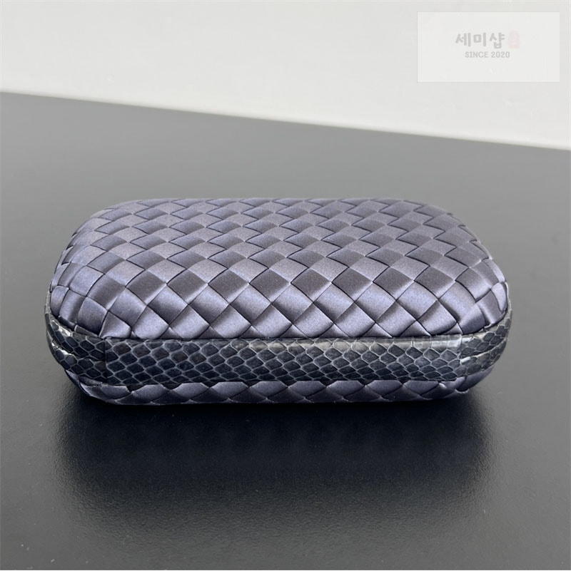 Bottega Veneta 보테가베네타 인트레치아토 놋 클러치백 “ 22 COLOR ” 1# Bag 13번 이미지
