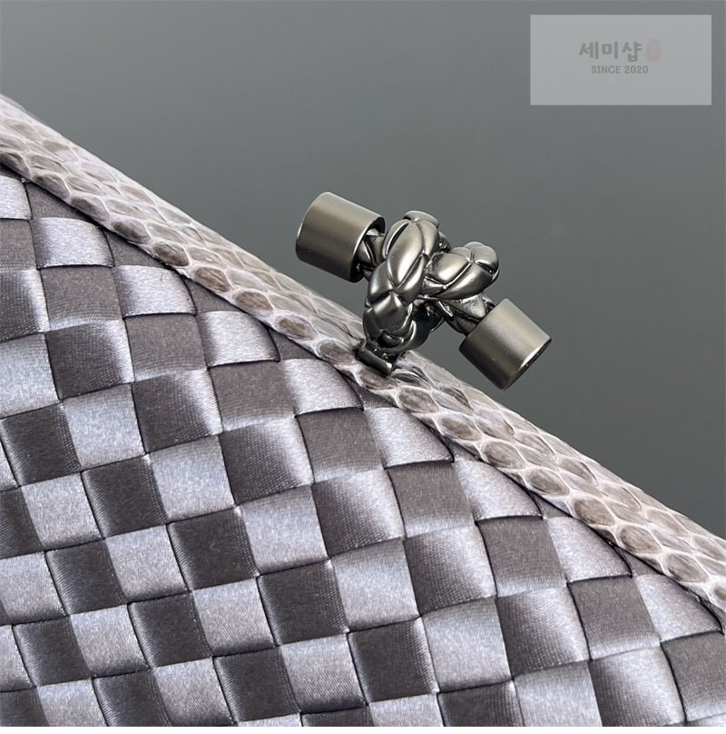Bottega Veneta 보테가베네타 인트레치아토 놋 클러치백 “ 30 COLOR ” 1# Bag 8번 이미지