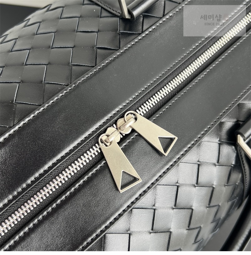 Bottega Veneta 보테가베네타 인트레치아토 더플백 “ 4 COLOR ” 블랙 Bag 11번 이미지