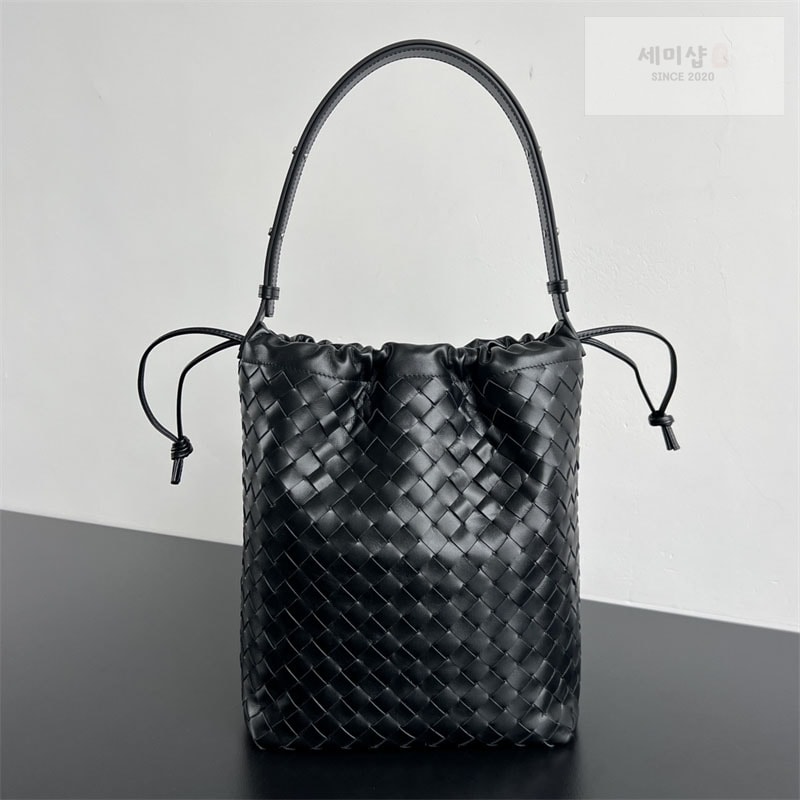 Bottega Veneta 보테가베네타 인트레치아토 비블리오테카 버킷 백 “ 3 COLOR ” 폰단트 Bag 12번 이미지
