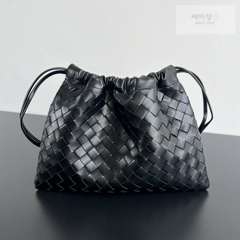 Bottega Veneta 보테가베네타 인트레치아토 숄더 더스트 백 미디엄 “ 7 COLOR ” 레플리카 11번 이미지 - Bag | 세미샵 레플리카 사이트