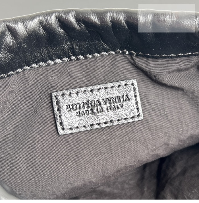 Bottega Veneta 보테가베네타 인트레치아토 숄더 더스트 백 스몰 “ 11 COLOR ” 연브라운 Bag 4번 이미지