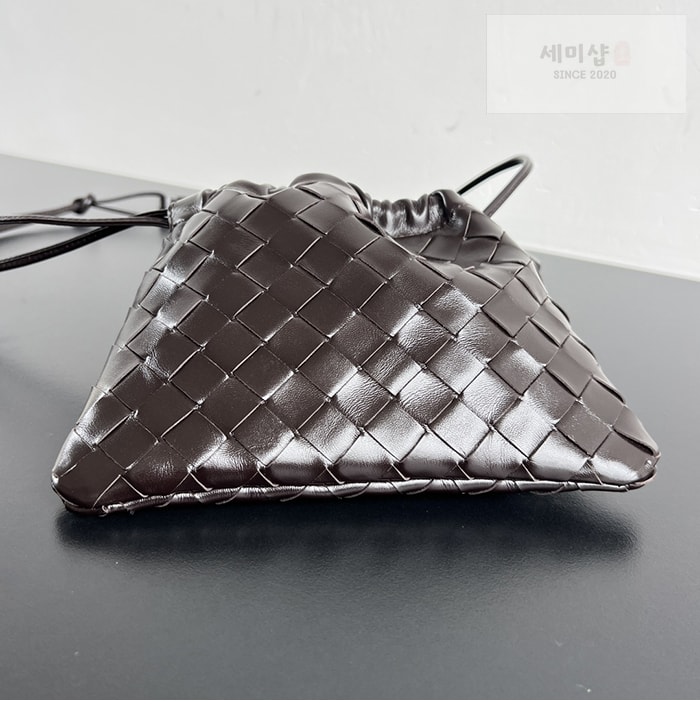 Bottega Veneta 보테가베네타 인트레치아토 숄더 더스트 백 스몰 “ 11 COLOR ” 연브라운 Bag 7번 이미지