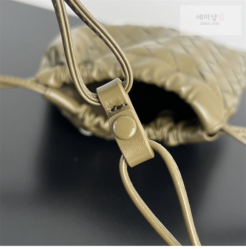 Bottega Veneta 보테가베네타 인트레치아토 숄더 더스트 백 스몰 “ 11 COLOR ” 연브라운 Bag 19번 이미지
