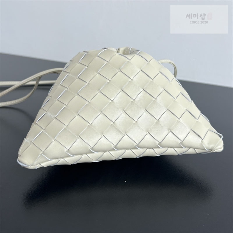 Bottega Veneta 보테가베네타 인트레치아토 숄더 더스트 백 스몰 “ 11 COLOR ” 연브라운 Bag 25번 이미지
