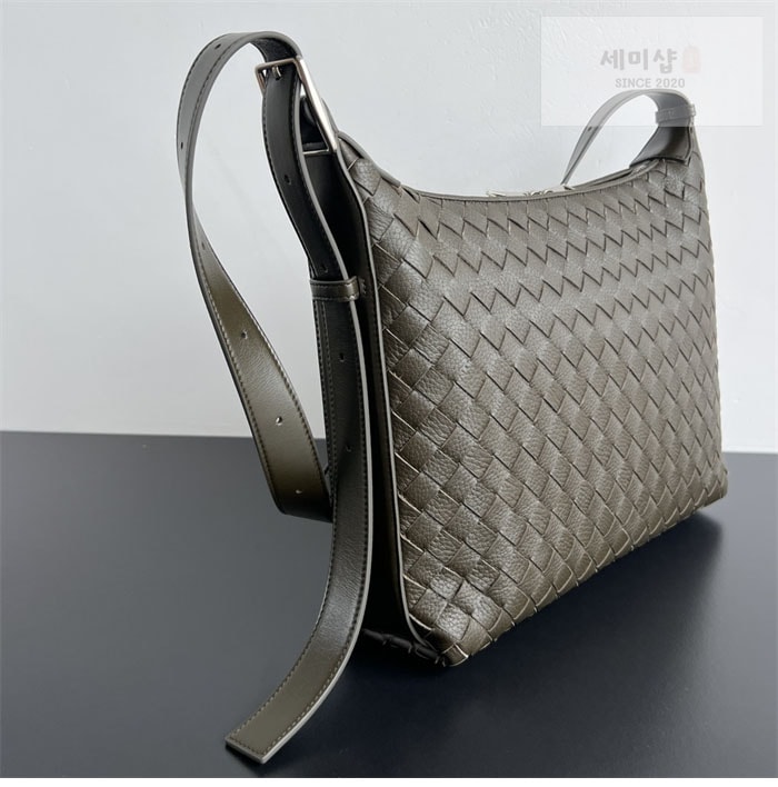 Bottega Veneta 보테가베네타 스몰 인트레치아토 트래블러 백 올리브 Bag 8번 이미지