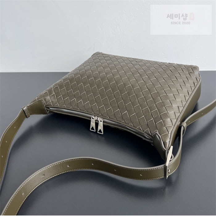 Bottega Veneta 보테가베네타 스몰 인트레치아토 트래블러 백 올리브 Bag 6번 이미지