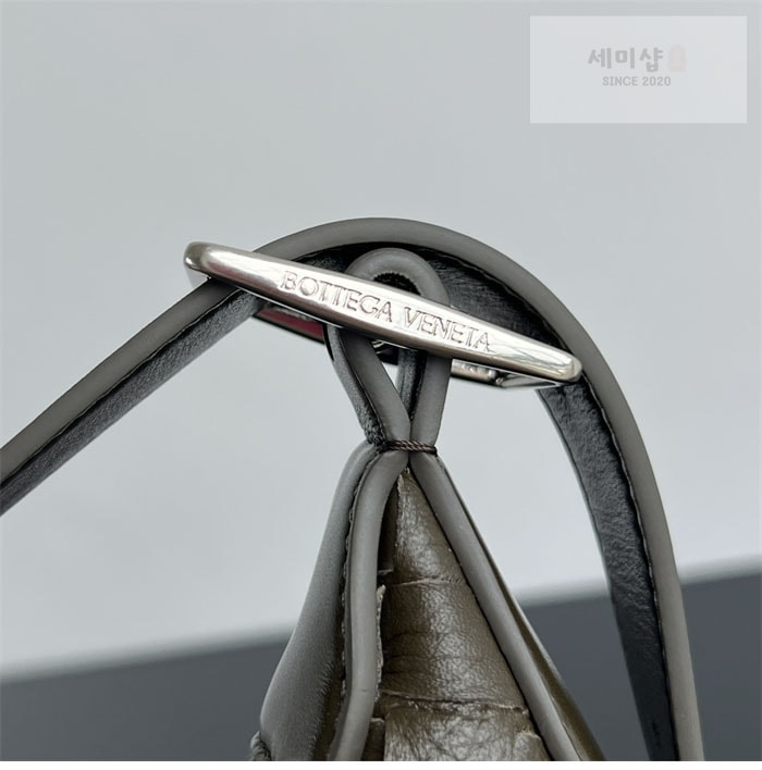 Bottega Veneta 보테가베네타 스몰 인트레치아토 트래블러 백 올리브 Bag 7번 이미지