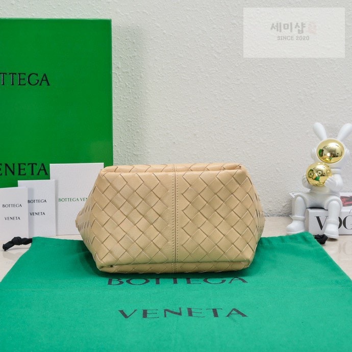 Bottega Veneta 보테가베네타 인트레치아토 스몰 플립 플랩 토트 백 “ 7 COLOR ” 오트밀 Bag 15번 이미지