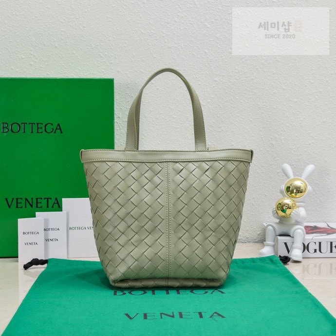 Bottega Veneta 보테가베네타 인트레치아토 스몰 플립 플랩 토트 백 “ 7 COLOR ” 오트밀 Bag 16번 이미지