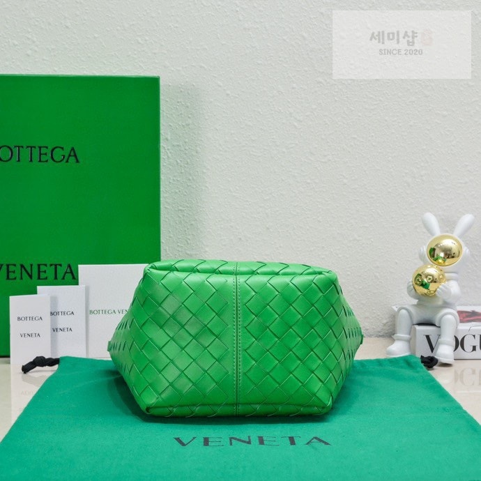 Bottega Veneta 보테가베네타 인트레치아토 스몰 플립 플랩 토트 백 “ 7 COLOR ” 오트밀 Bag 12번 이미지