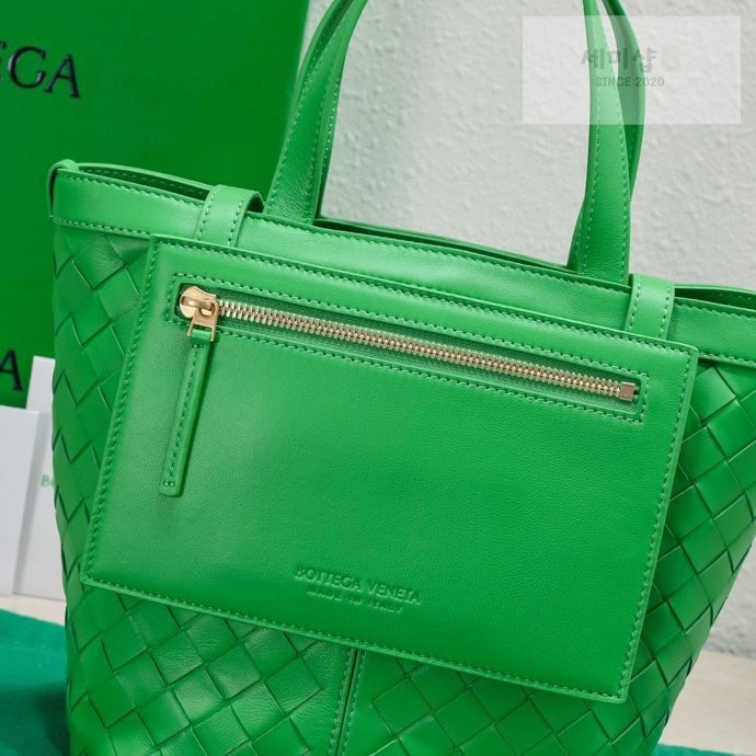 Bottega Veneta 보테가베네타 인트레치아토 스몰 플립 플랩 토트 백 “ 7 COLOR ” 오트밀 Bag 1번 이미지