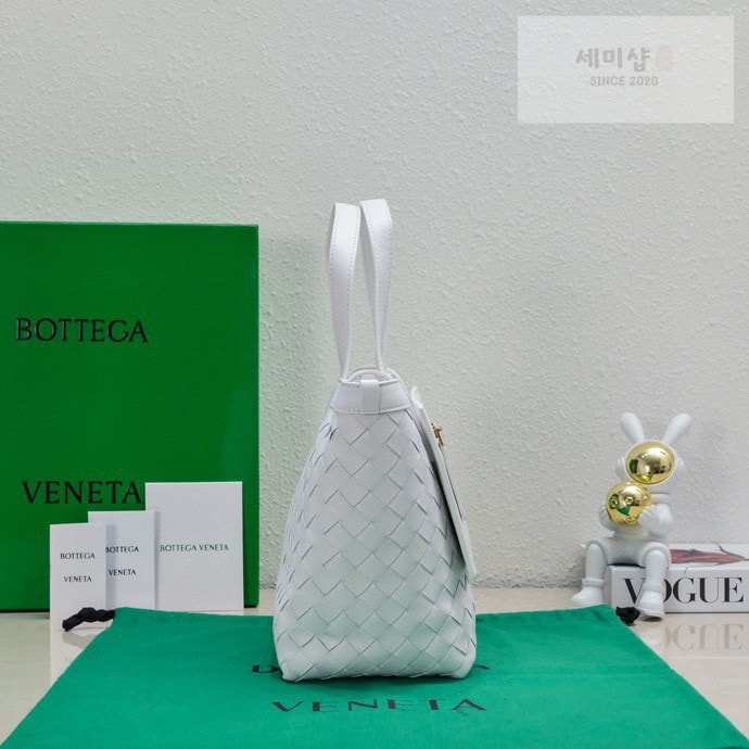 Bottega Veneta 보테가베네타 인트레치아토 스몰 플립 플랩 토트 백 “ 7 COLOR ” 오트밀 Bag 19번 이미지
