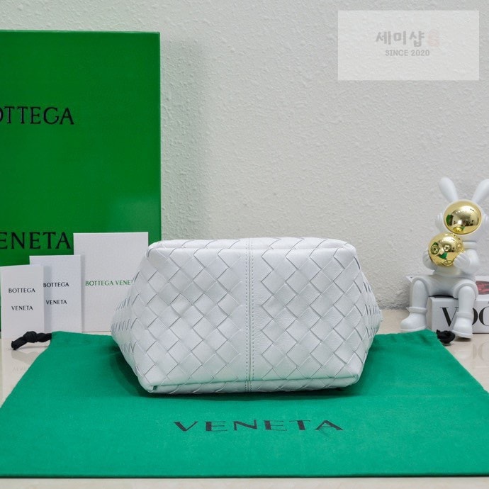 Bottega Veneta 보테가베네타 인트레치아토 스몰 플립 플랩 토트 백 “ 7 COLOR ” 오트밀 Bag 23번 이미지