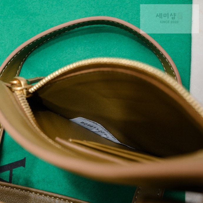 Bottega Veneta 보테가베네타 인트레치아토 스몰 플립 플랩 토트 백 “ 7 COLOR ” 오트밀 Bag 21번 이미지