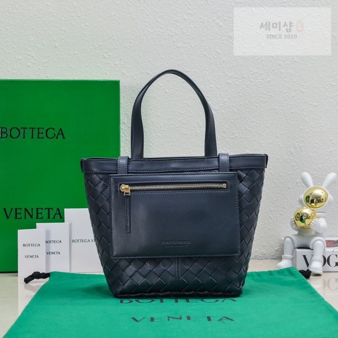 Bottega Veneta 보테가베네타 인트레치아토 스몰 플립 플랩 토트 백 “ 7 COLOR ” 오트밀 Bag 25번 이미지
