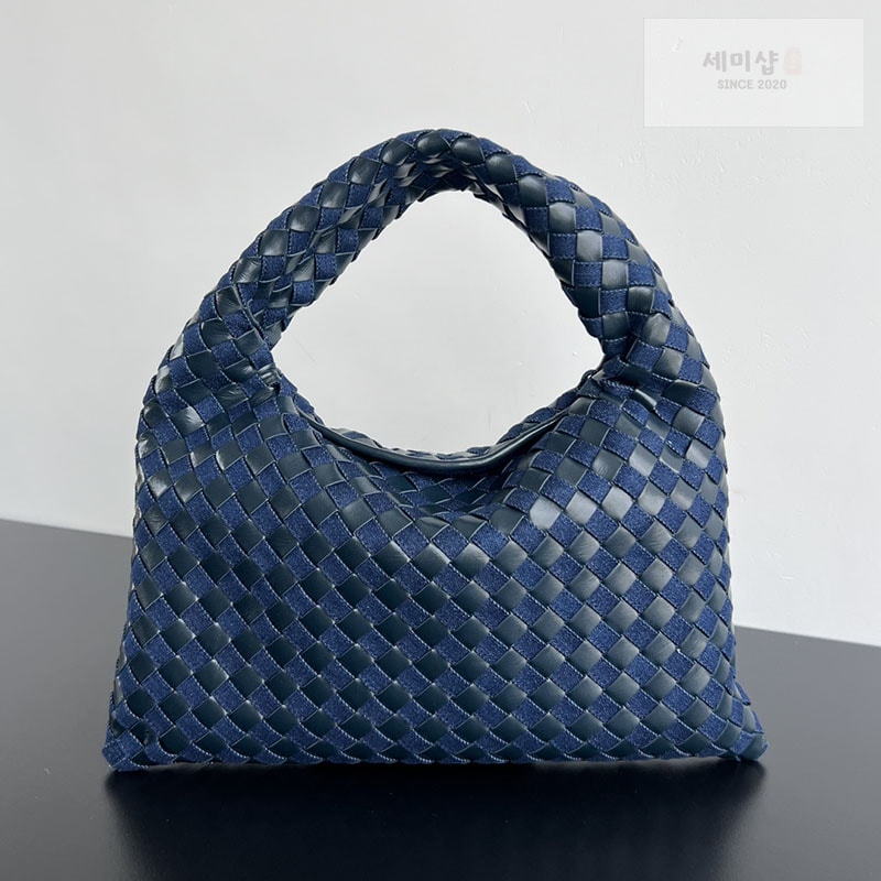 Bottega Veneta 보테가베네타 인트레치아토 스몰 홉 백 아비스 블루 Bag 2번 이미지