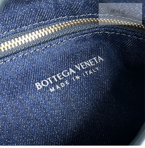 Bottega Veneta 보테가베네타 인트레치아토 스몰 홉 백 아비스 블루 Bag 10번 이미지