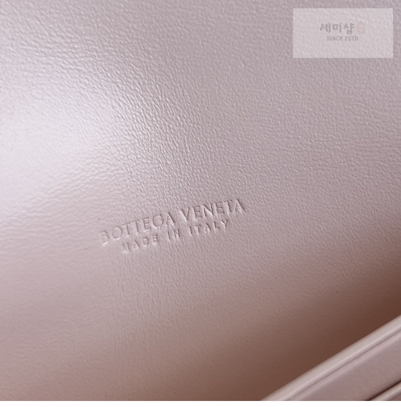 Bottega Veneta 보테가베네타 인트레치아토 안디아모 탑핸들 클러치백 “ 4 COLOR ” 다크 브라운 Bag 4번 이미지