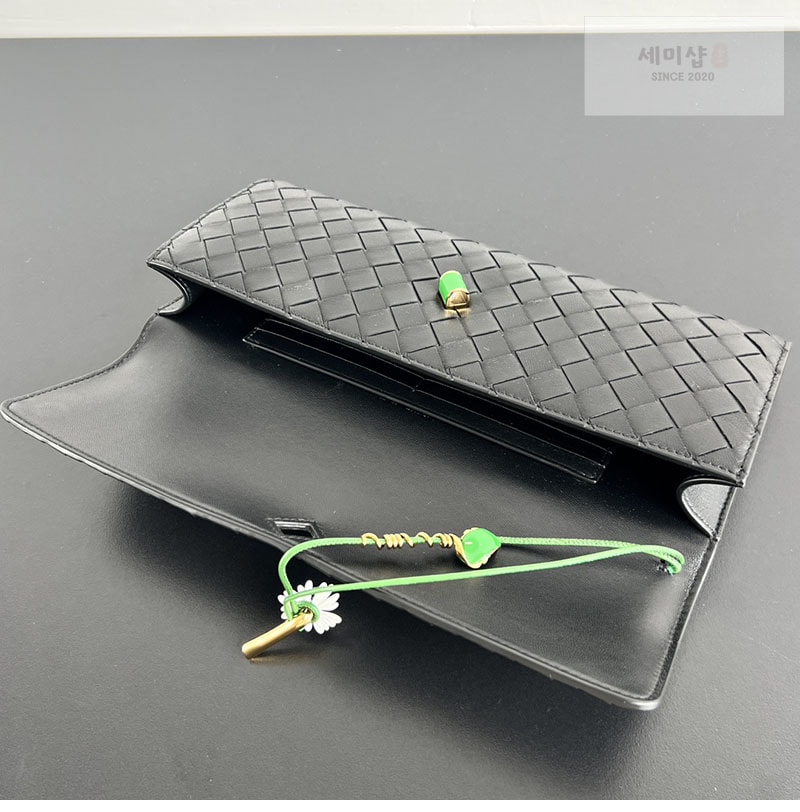 Bottega Veneta 보테가베네타 인트레치아토 안디아모 탑핸들 클러치백 “ 4 COLOR ” 다크 브라운 Bag 22번 이미지