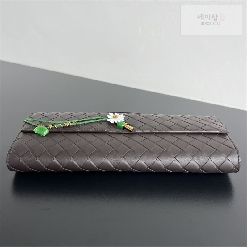 Bottega Veneta 보테가베네타 인트레치아토 안디아모 탑핸들 클러치백 “ 4 COLOR ” 다크 브라운 Bag 17번 이미지