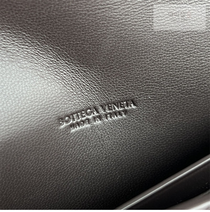 Bottega Veneta 보테가베네타 인트레치아토 안디아모 탑핸들 클러치백 “ 4 COLOR ” 다크 브라운 Bag 18번 이미지