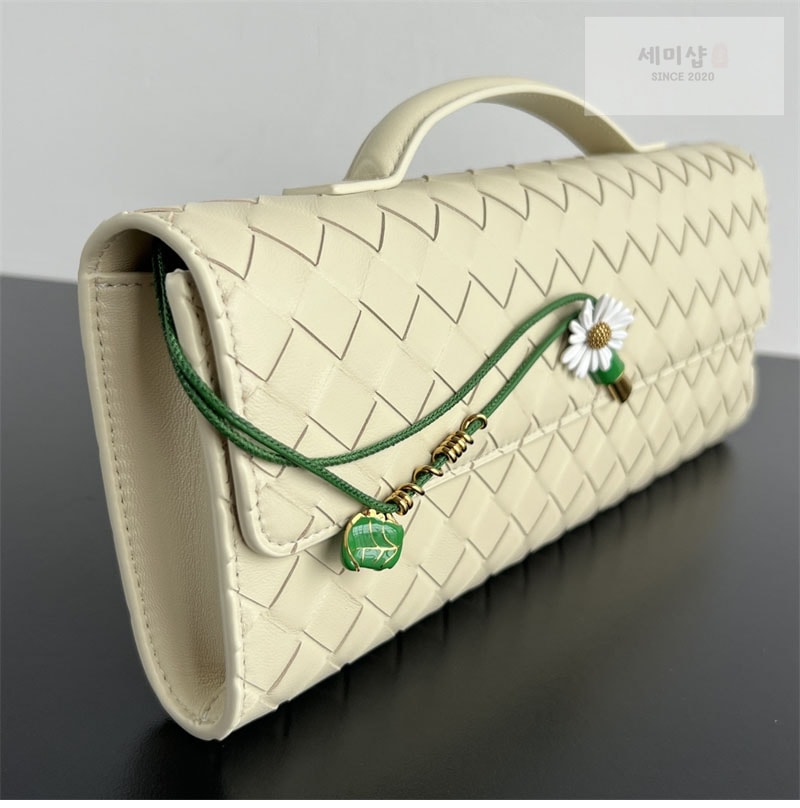 Bottega Veneta 보테가베네타 인트레치아토 안디아모 탑핸들 클러치백 “ 4 COLOR ” 다크 브라운 Bag 25번 이미지