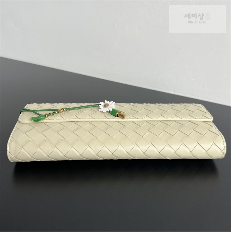Bottega Veneta 보테가베네타 인트레치아토 안디아모 탑핸들 클러치백 “ 4 COLOR ” 다크 브라운 Bag 19번 이미지
