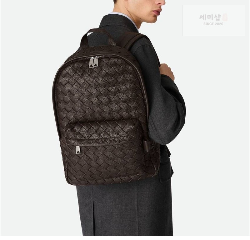 Bottega Veneta 보테가베네타 인트레치아토 지퍼 백팩 “ 2 COLOR ” 다크 브라운 Bag 3번 이미지