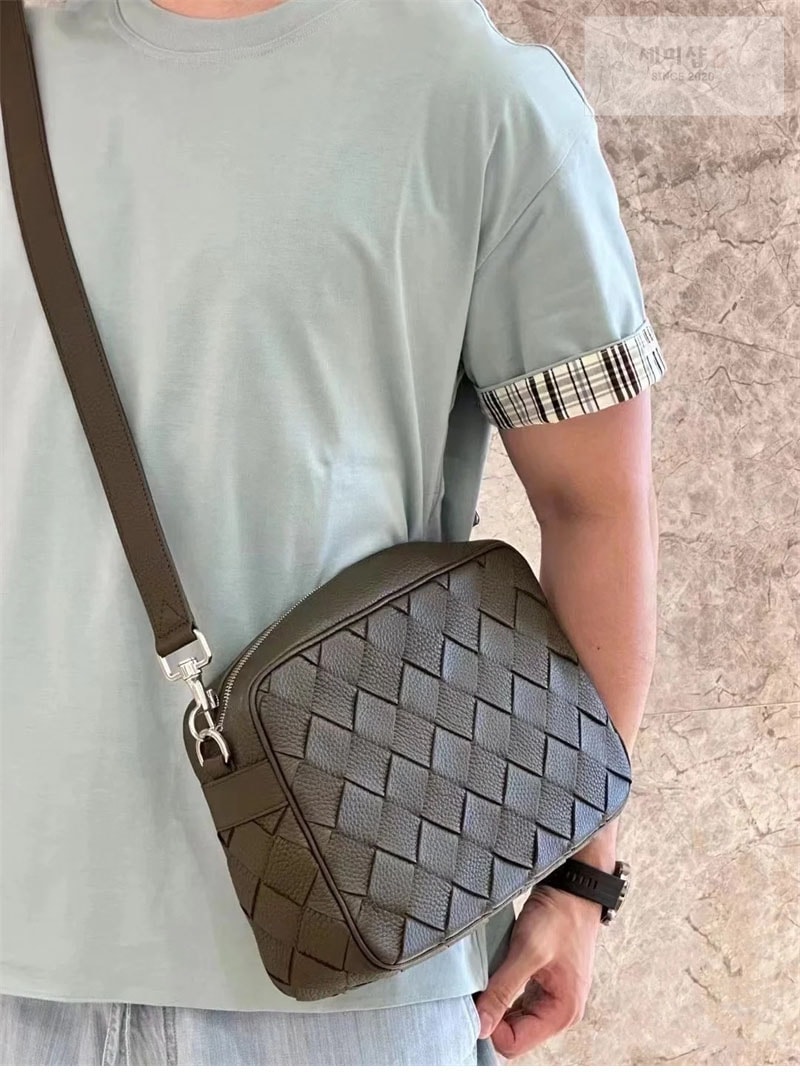보테가베네타 보테가베네타 인트레치아토 카메라백 “ 3 COLOR ” 블랙 Bag 1번 이미지