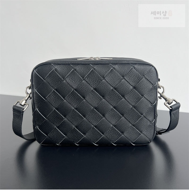 보테가베네타 보테가베네타 인트레치아토 카메라백 “ 3 COLOR ” 블랙 Bag 7번 이미지