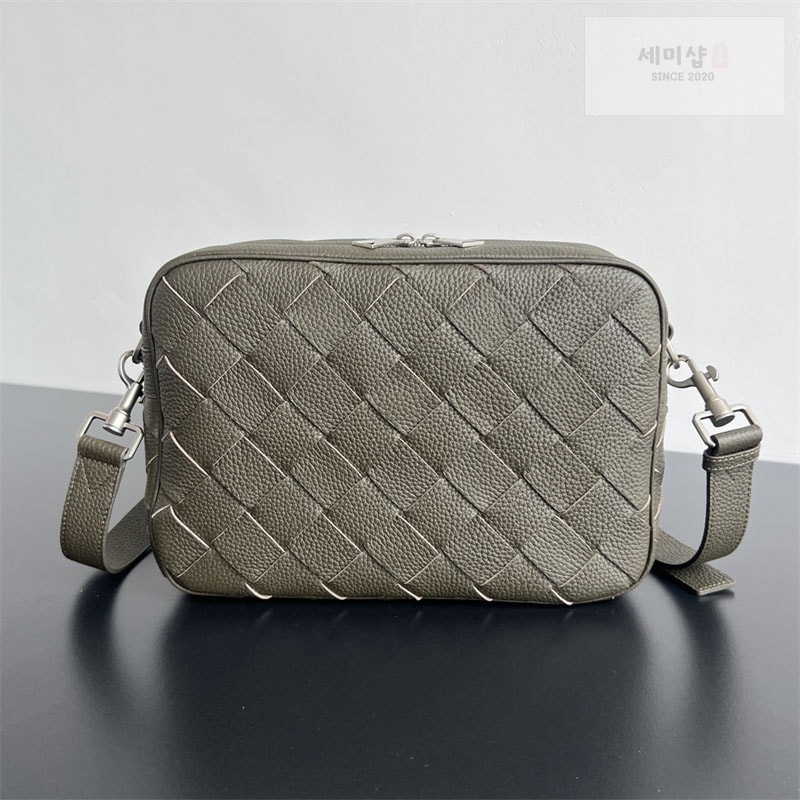 보테가베네타 보테가베네타 인트레치아토 카메라백 “ 3 COLOR ” 블랙 Bag 12번 이미지