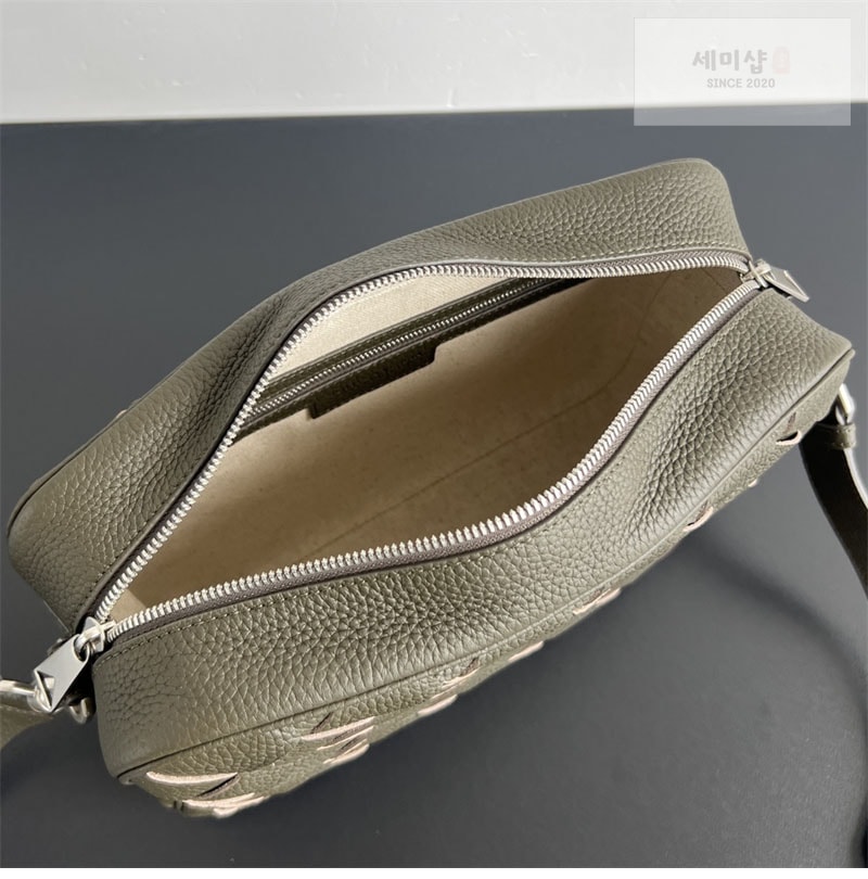 보테가베네타 보테가베네타 인트레치아토 카메라백 “ 3 COLOR ” 블랙 Bag 16번 이미지