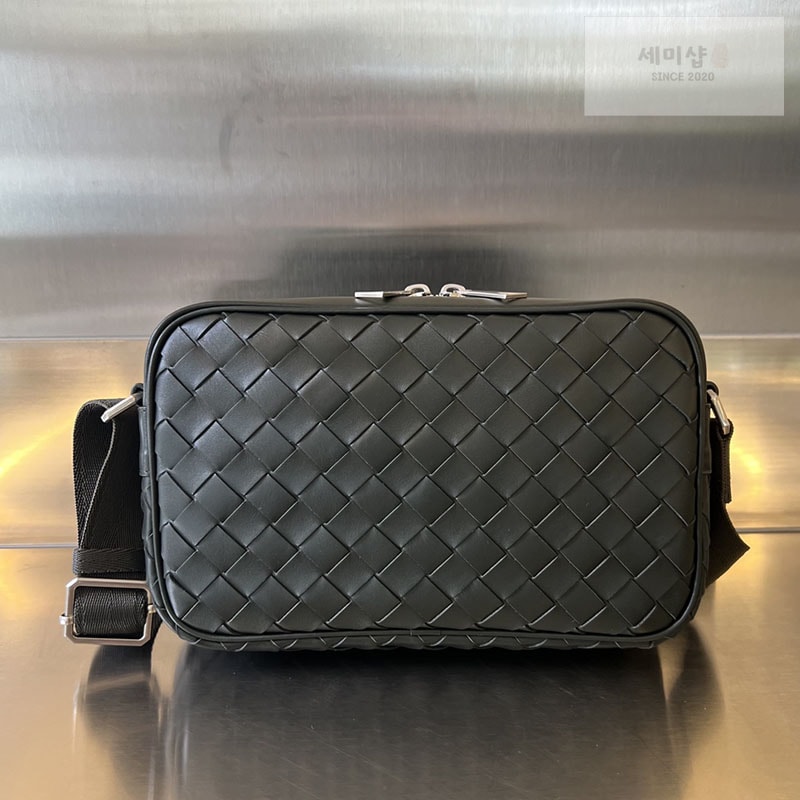 Bottega Veneta 보테가베네타 인트레치아토 카메라 크로스백 “ 7 COLOR ” 풀색 Bag 3번 이미지