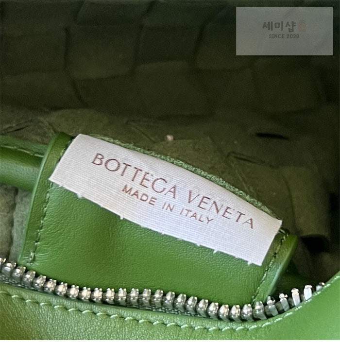 Bottega Veneta 보테가베네타 인트레치아토 카메라 크로스백 “ 7 COLOR ” 풀색 Bag 23번 이미지